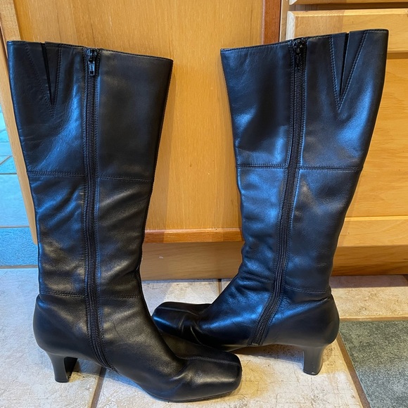 Clark’s Women’s Leather boots in size 5.5 - Picture 8 of 8